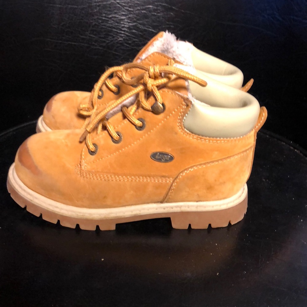Lugs work boots - like new -